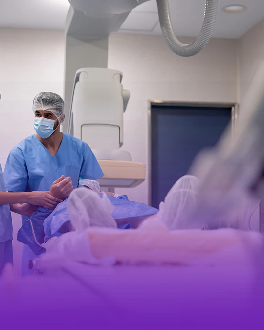 Cuidados de Enfermería en Cardiología, Hemodinamia y Electrocardiografía / 80 Hrs 