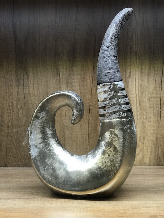 LLAMA DORADA