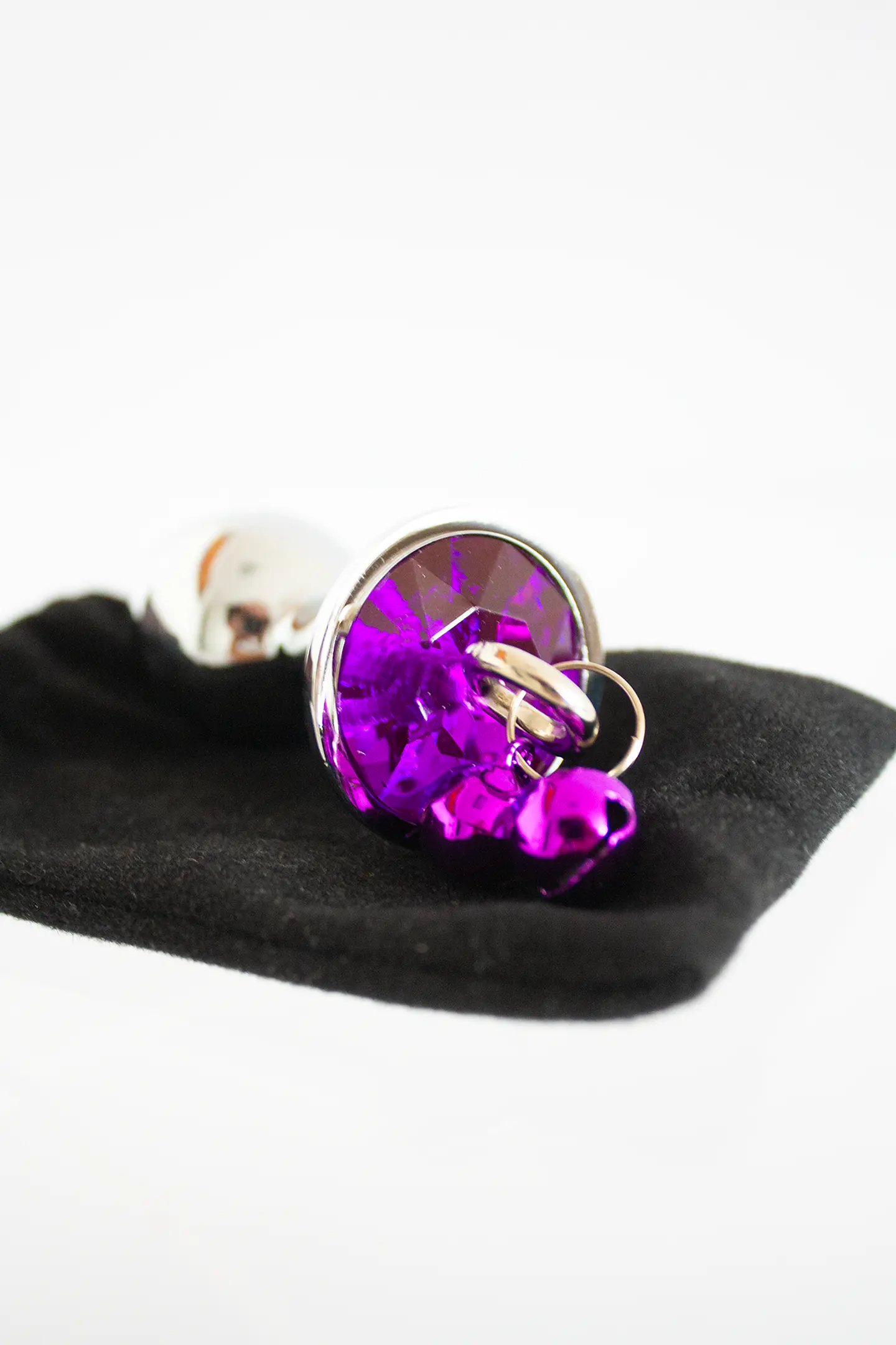 Plug Anal Joya Morada Cascabel Talla S 2