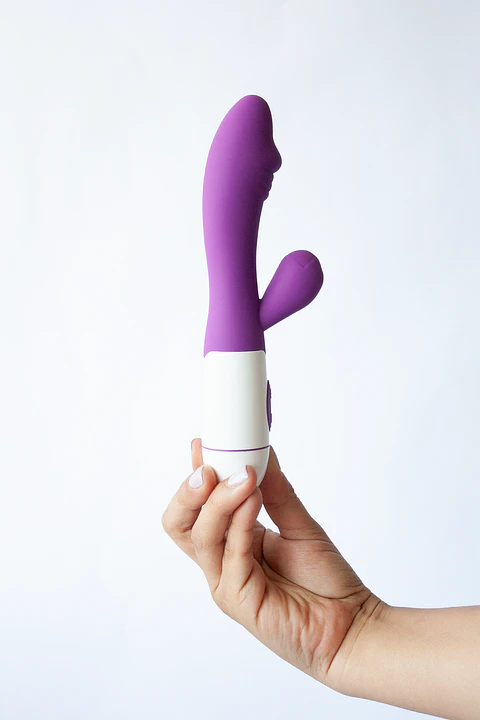 Vibrador Doble Estimulación Snappy Recargable Morado