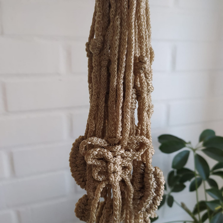 Taller de macramé - Colgante capullo de mariposa 6