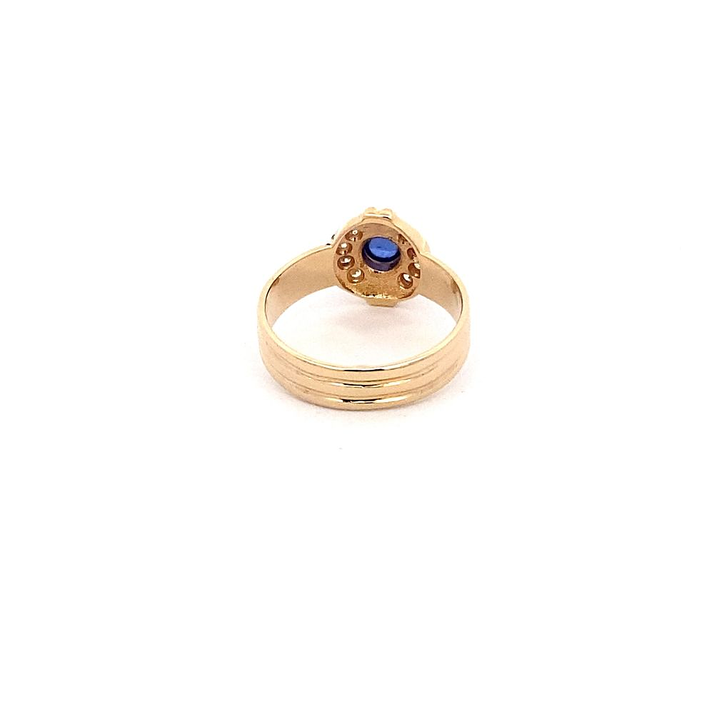 Anillo De Oro Amarillo 18K Circular Tallado Con Piedras 