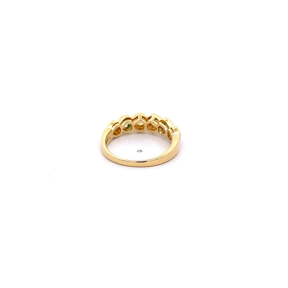 Anillo De Oro Amarillo 18K Cintillo Corazones Con Piedras Y Diamantes 