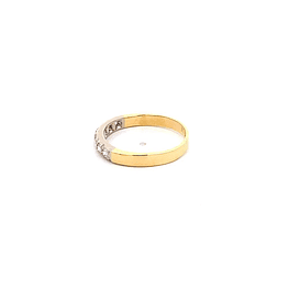 Anillo De Oro Amarillo 18K Cintillo Con Diamantes 