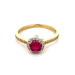 Anillo de Oro Amarillo 18K Halo Cintillo con 1 Piedra Fucsia y Micropiedras Incoloras