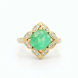 Anillo de Oro 18K Rombo con Piedra Verde, 29 Diamantes Naturales y 1 Sintético