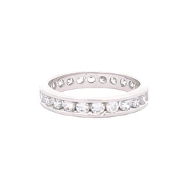 Anillo de Oro Blanco 18K Cintillo con Micropiedras Incoloras