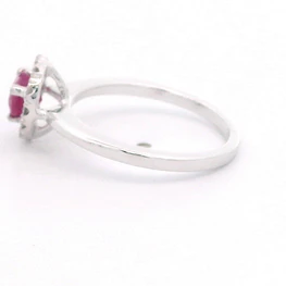 Anillo De Oro Blanco 18K Corazón Con Rubí Y Diamantes