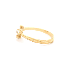 Anillo de Oro Amarillo 18K Diseño de Hojas con Piedras Incoloras