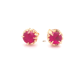 Aros de Oro Amarillo 18K Chaton Circular con 1 Piedra Fucsia Cierre Mariposa