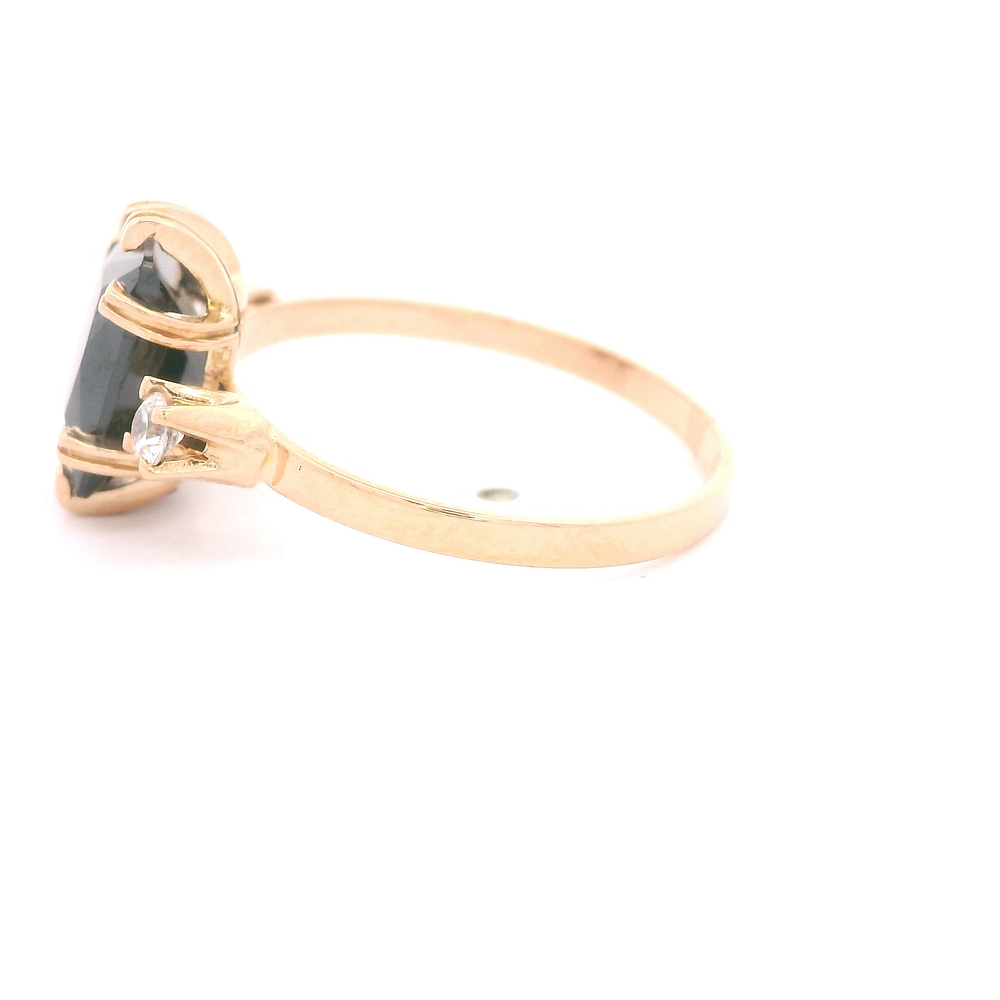 Anillo de Oro Amarillo 18K con Diamante