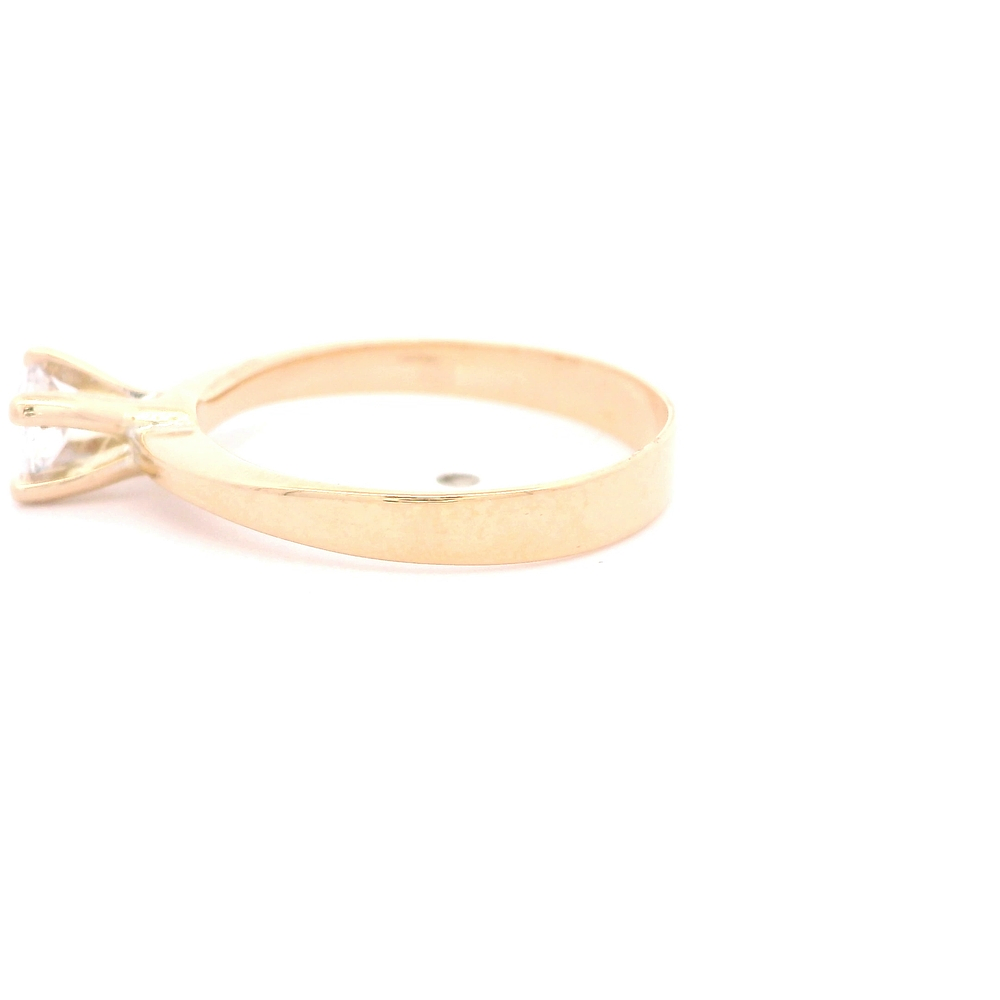 Anillo de Oro Amarillo 18K Solitario con Diamante