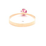 Anillo de Oro Amarillo 18K Solitario con Piedra Fucsia
