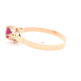Anillo de Oro Amarillo 18K Circular con Piedra Fucsia