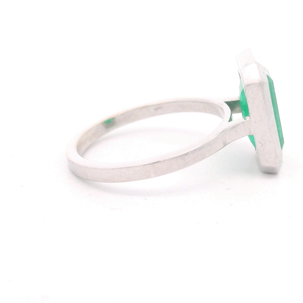 Anillo de Oro Blanco 18K Solitario con Esmeralda