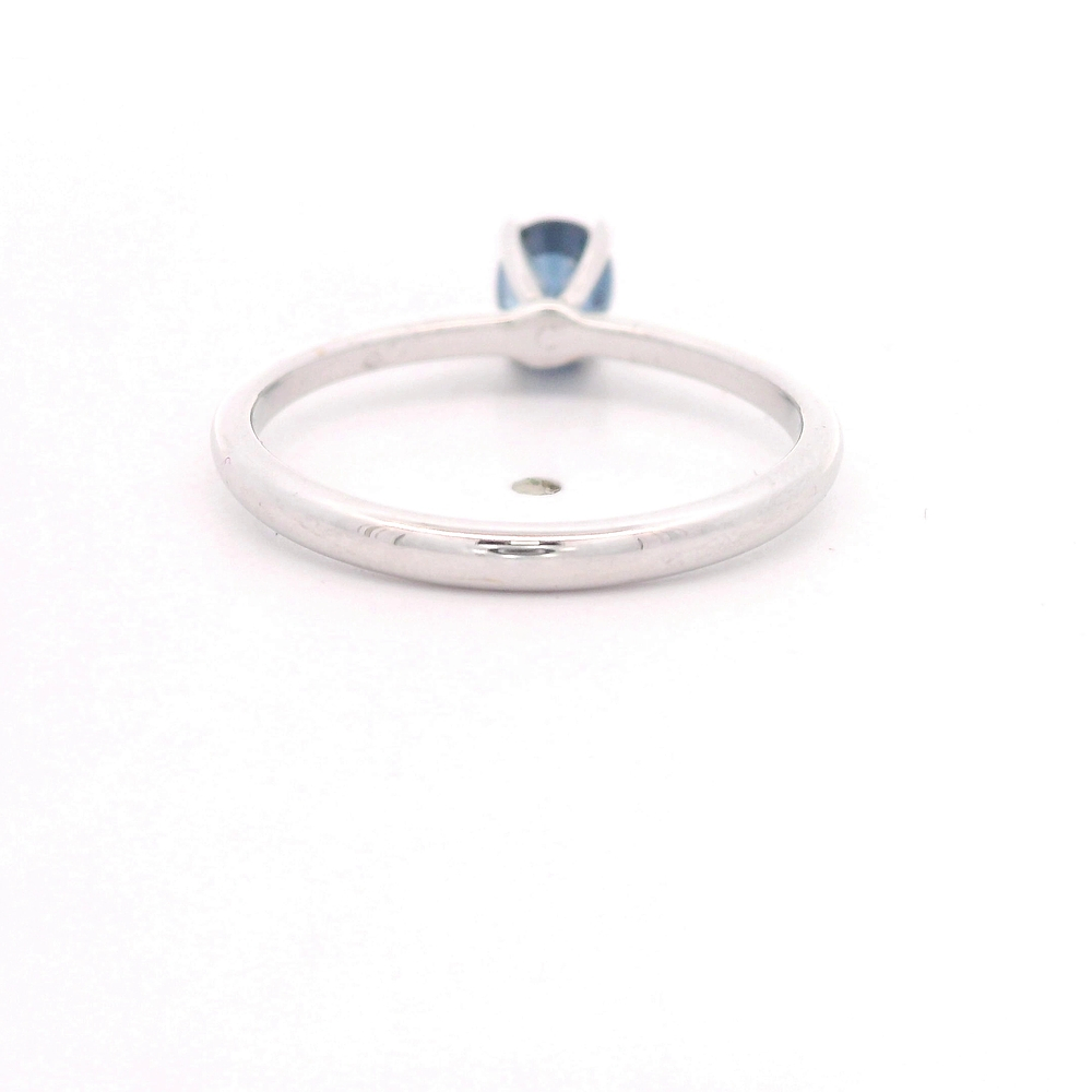 Anillo de Oro Blanco 18K Solitario con Zafiro