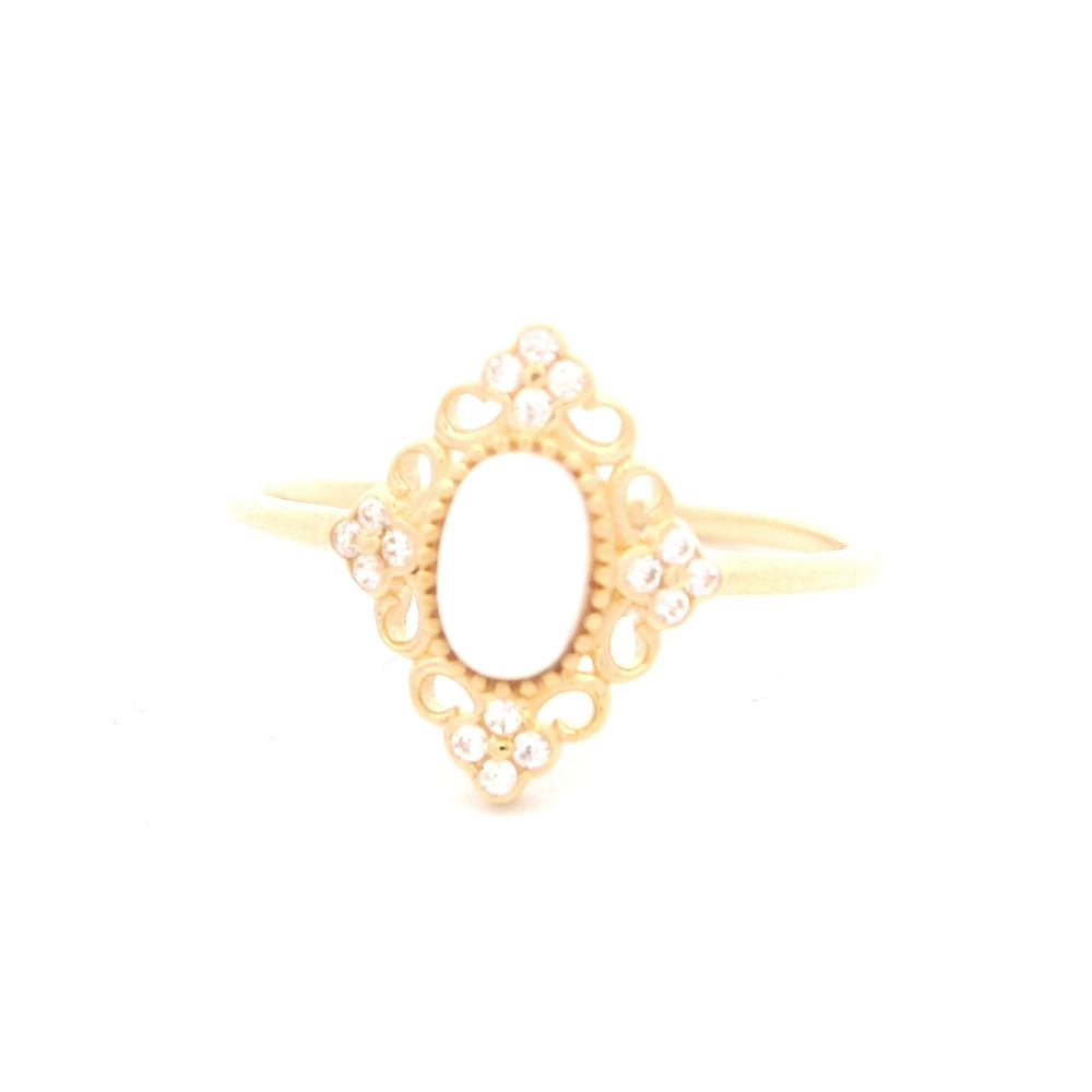Anillo de Oro Amarillo 18K Ovalado con Ópalo