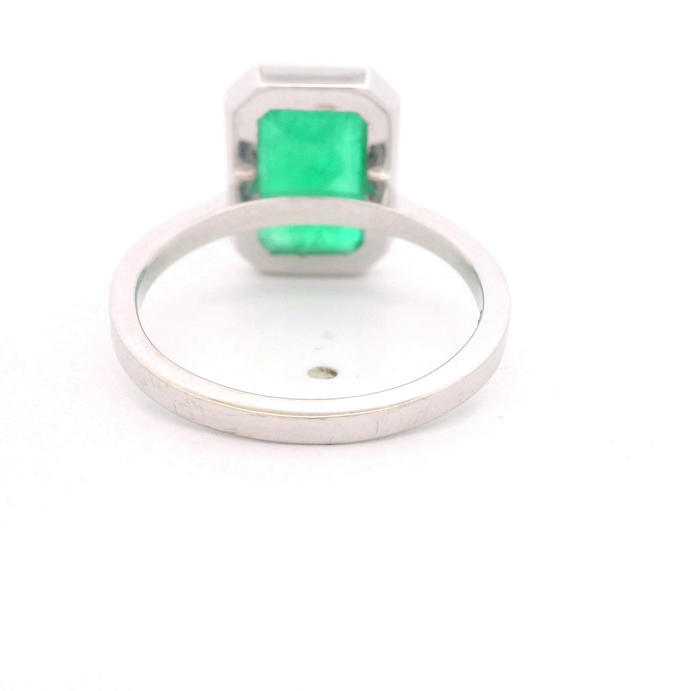 Anillo de Oro Blanco 18K Solitario con Esmeralda