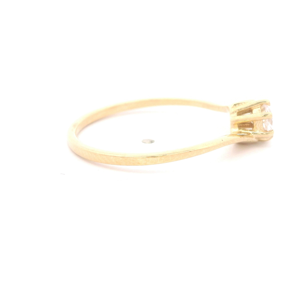 Anillo de Oro Amarillo 18K Solitario con Diamante