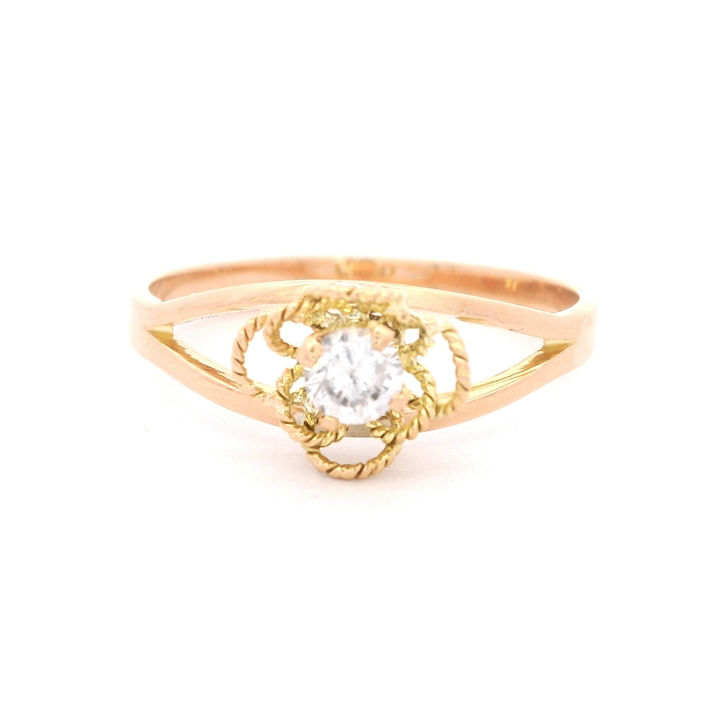 Anillo de Oro Amarillo 18K Flor con Diamante