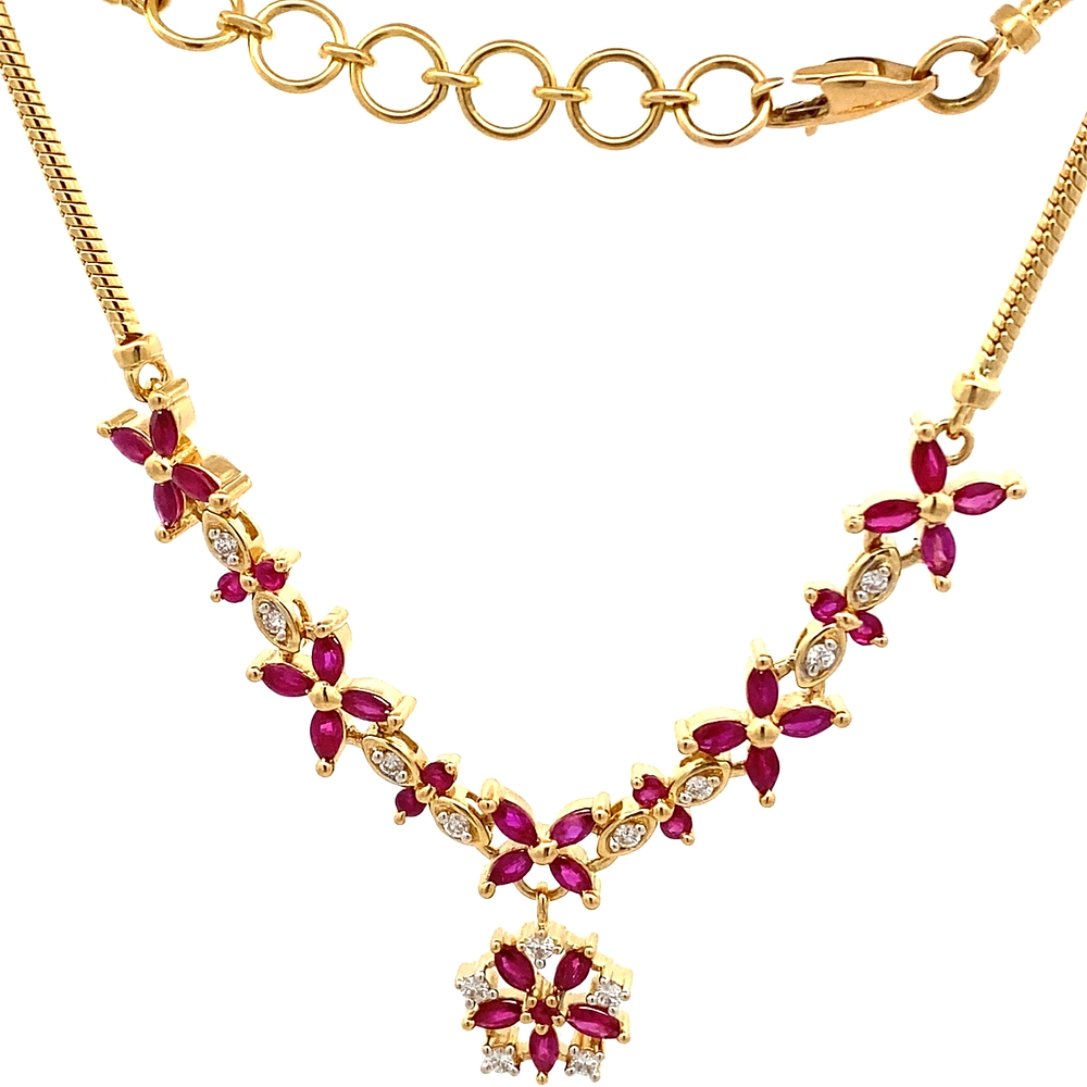 Cadena de Oro Amarillo 18K Flor con Diamantes y Rubí con Broche Mosquetón