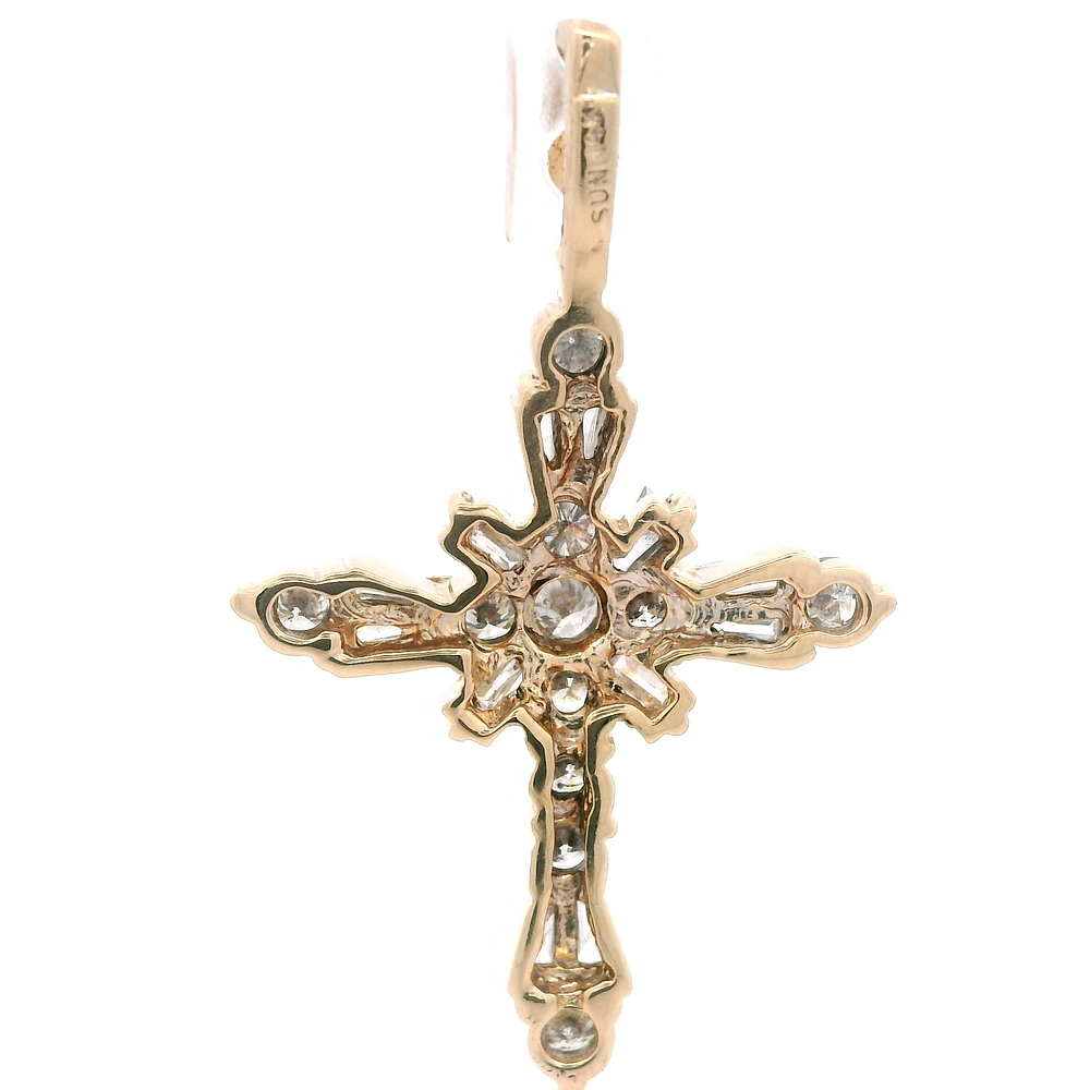 Colgante de Oro Amarillo 14K Cruz con Diamantes Baguette