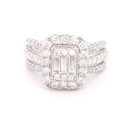 Anillo de Oro Amarillo 14K Redondo Calado con Diamantes Baguette