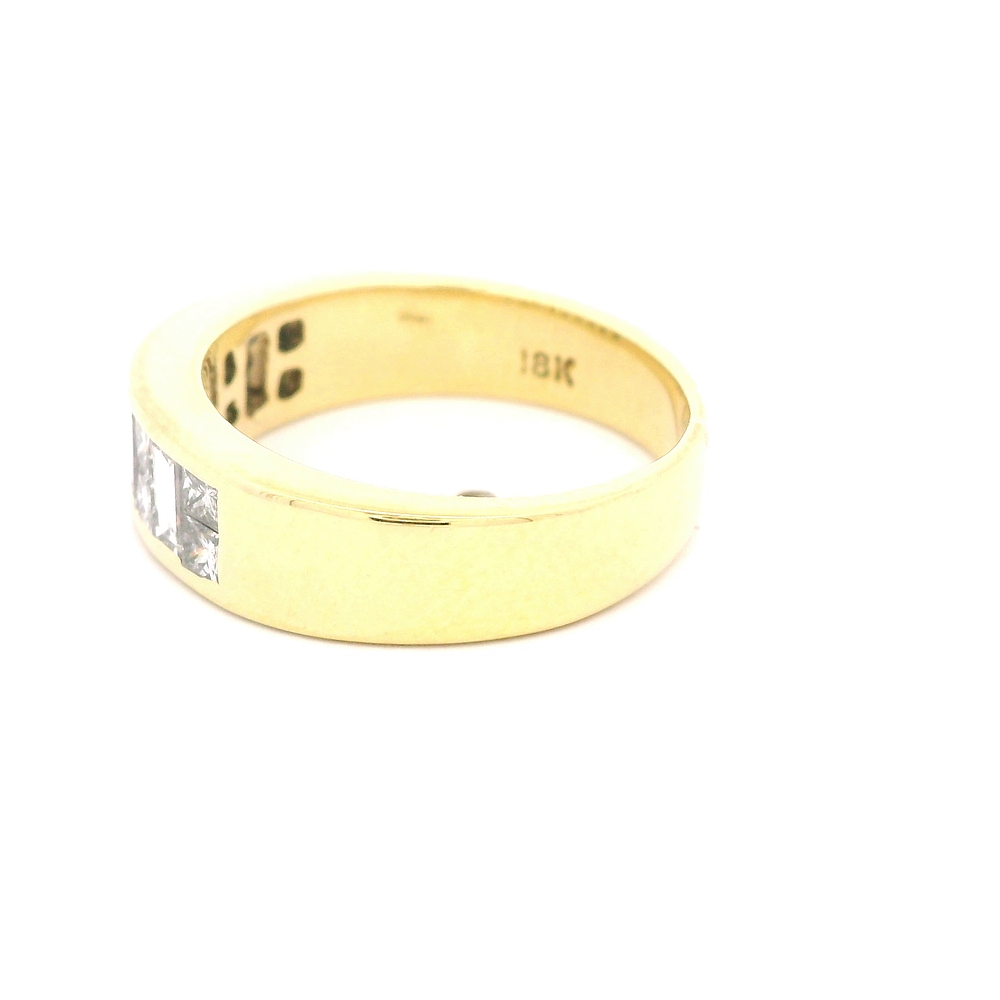 Anillo de Oro Amarillo 18K Cintillo con Diamantes Baguette