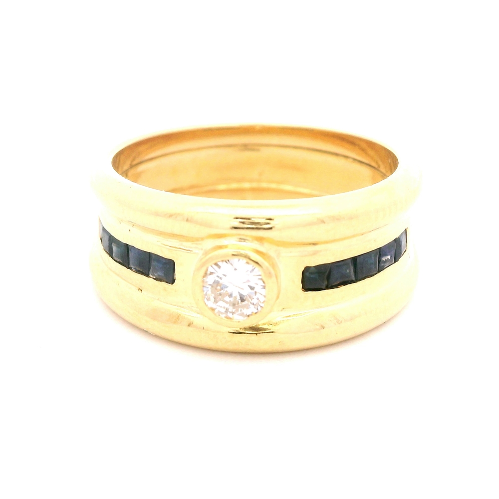 Anillo de Oro Amarillo 18K Tuerca Con Diamantes