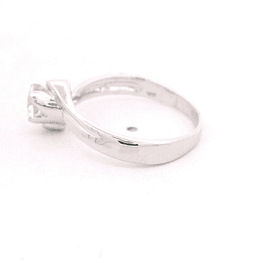 Anillo de Oro Amarillo 18K Solitario con Diamantes