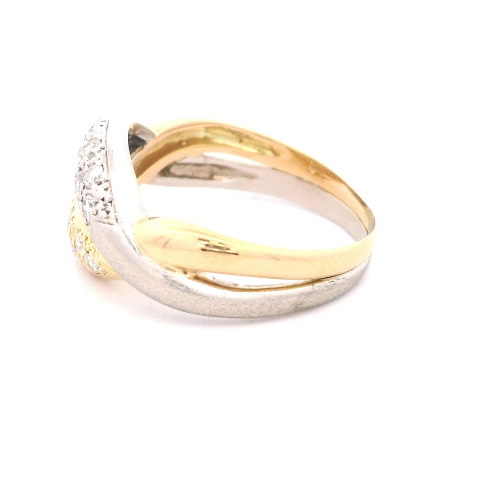 Anillo de Oro Amarillo 18K Calado con Diamantes