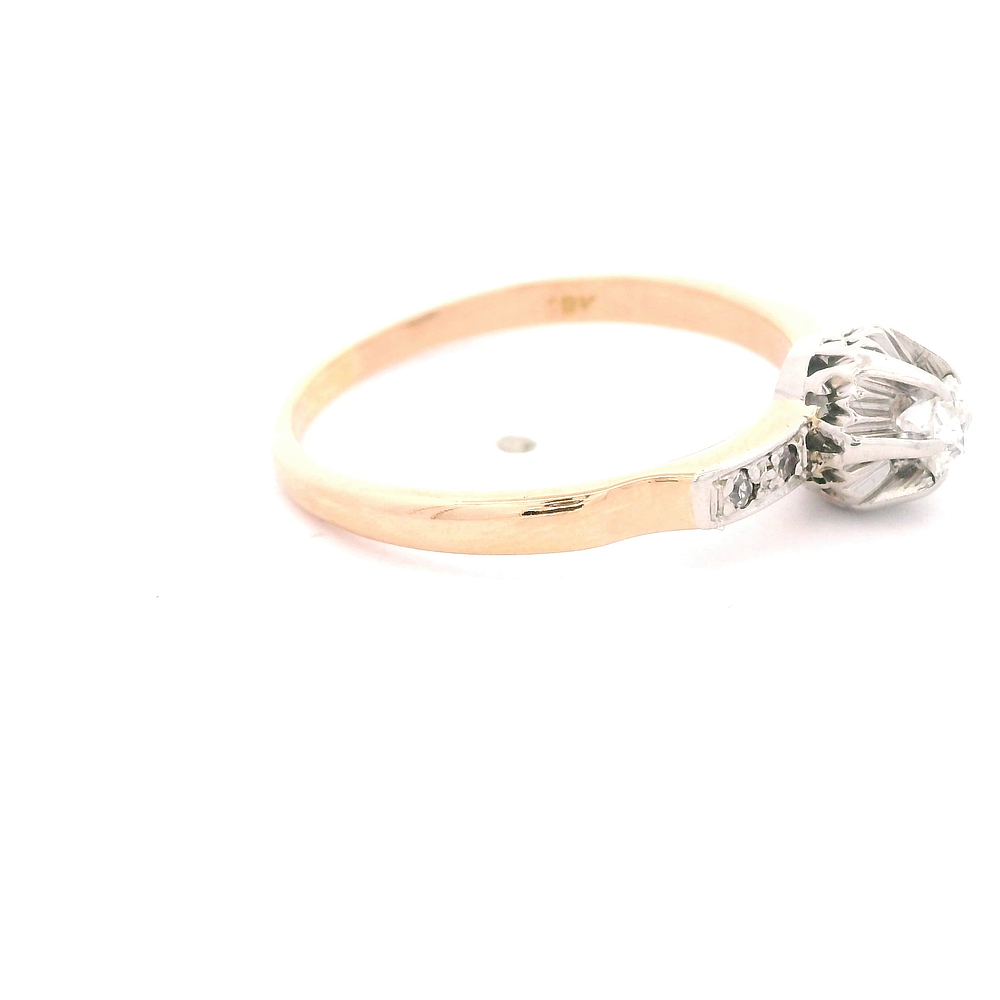 Anillo de Oro Amarillo 18K Solitario Cintillo Bicolor con Diamantes