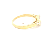Anillo de Oro Amarillo 18K Ondulado con Diamantes