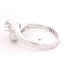 Anillo de Oro Amarillo 14K Ondulado Rodinado con Diamantes