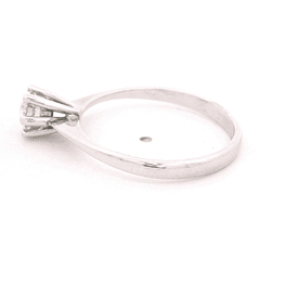 Anillo de Oro Amarillo 18K Solitario con Diamantes