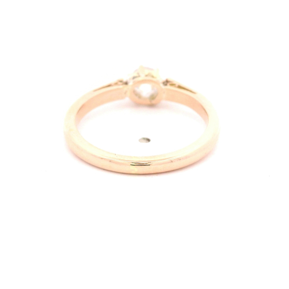 Anillo de Oro Amarillo 14K Solitario con Diamantes