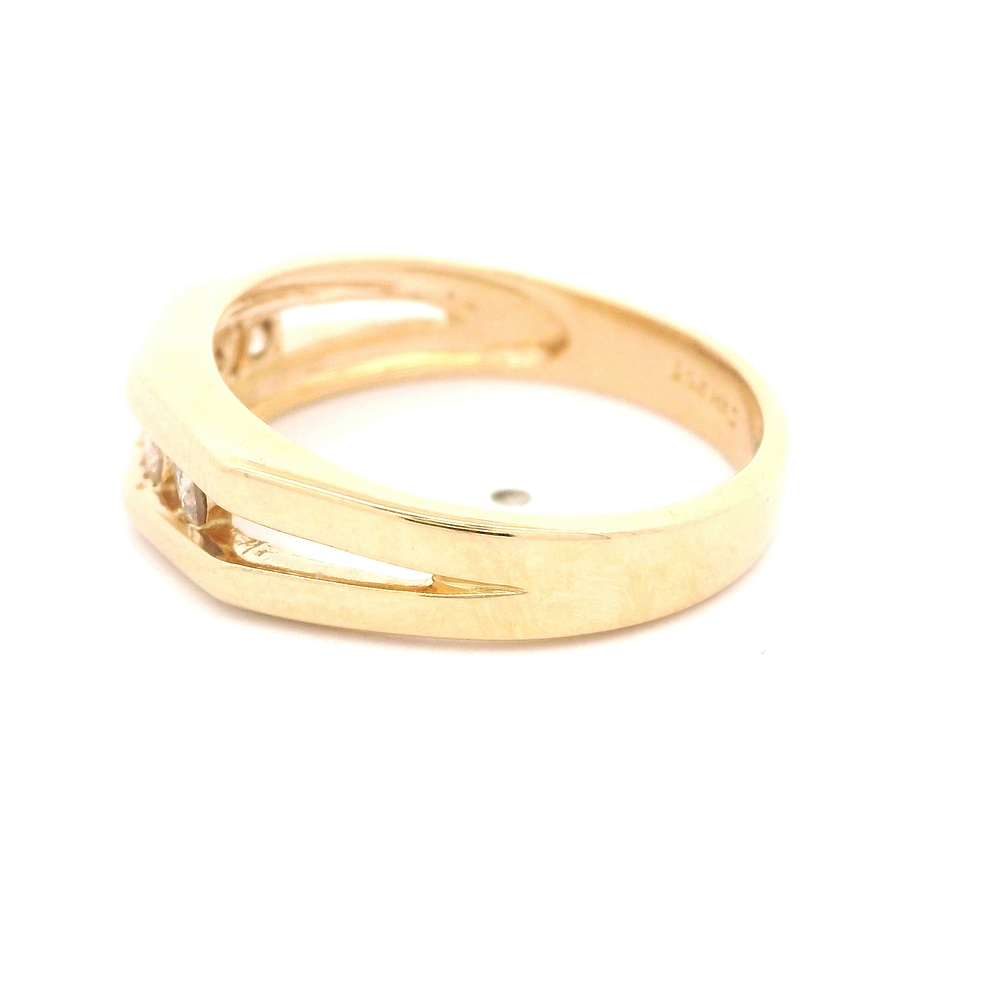 Anillo de Oro Amarillo 14K Cintillo Calado con Diamantes