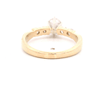Anillo de Oro Amarillo 14K Solitario Cintillo con Diamantes