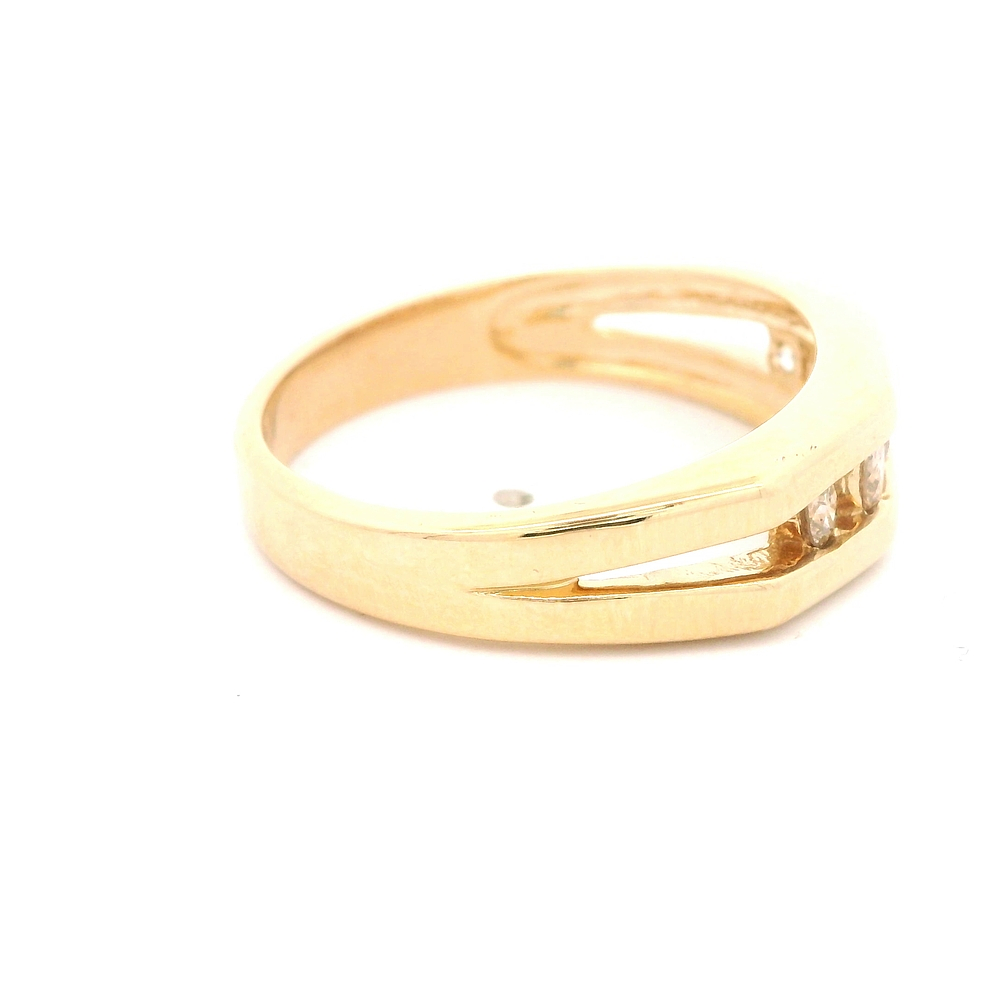 Anillo de Oro Amarillo 14K Cintillo Calado con Diamantes
