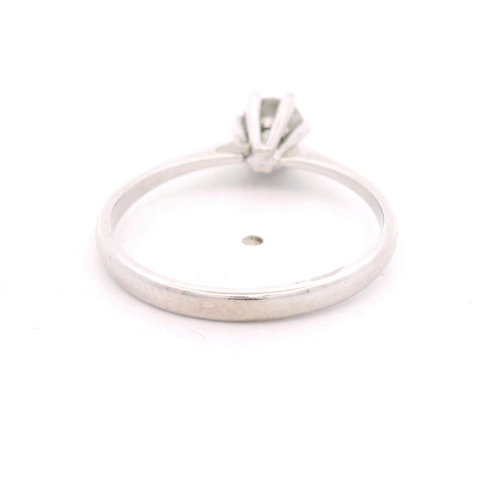 Anillo de Oro Amarillo 18K Solitario con Diamantes