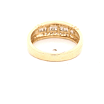 Anillo de Oro Amarillo 14K Bombé con Diamantes Baguette
