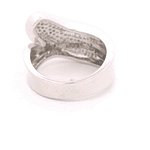 Anillo de Oro Amarillo 18K Ondulado con Diamantes