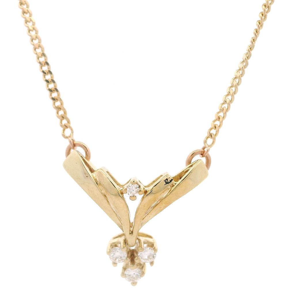 Cadena Gargantilla de Oro Amarillo 18K Barbada con Dije Triangular de Diamantes