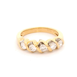 Anillo de Oro Amarillo 18K Cintillo con 5 Diamantes