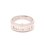 Anillo de Oro Blanco 18K Cintillo con 5 Diamantes