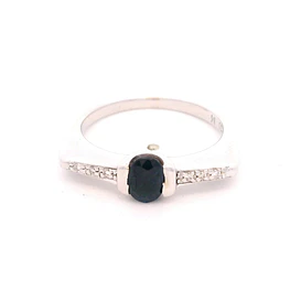 Anillo de Oro Blanco 18K Cintillo Solitario Pavé con Zafiro y Diamantes