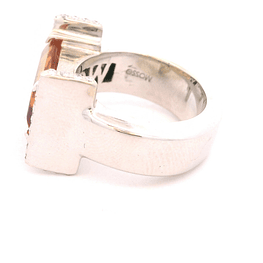 Anillo de Oro Blanco 18K Sello Rectangular con 32 Diamantes y Piedra Naranja
