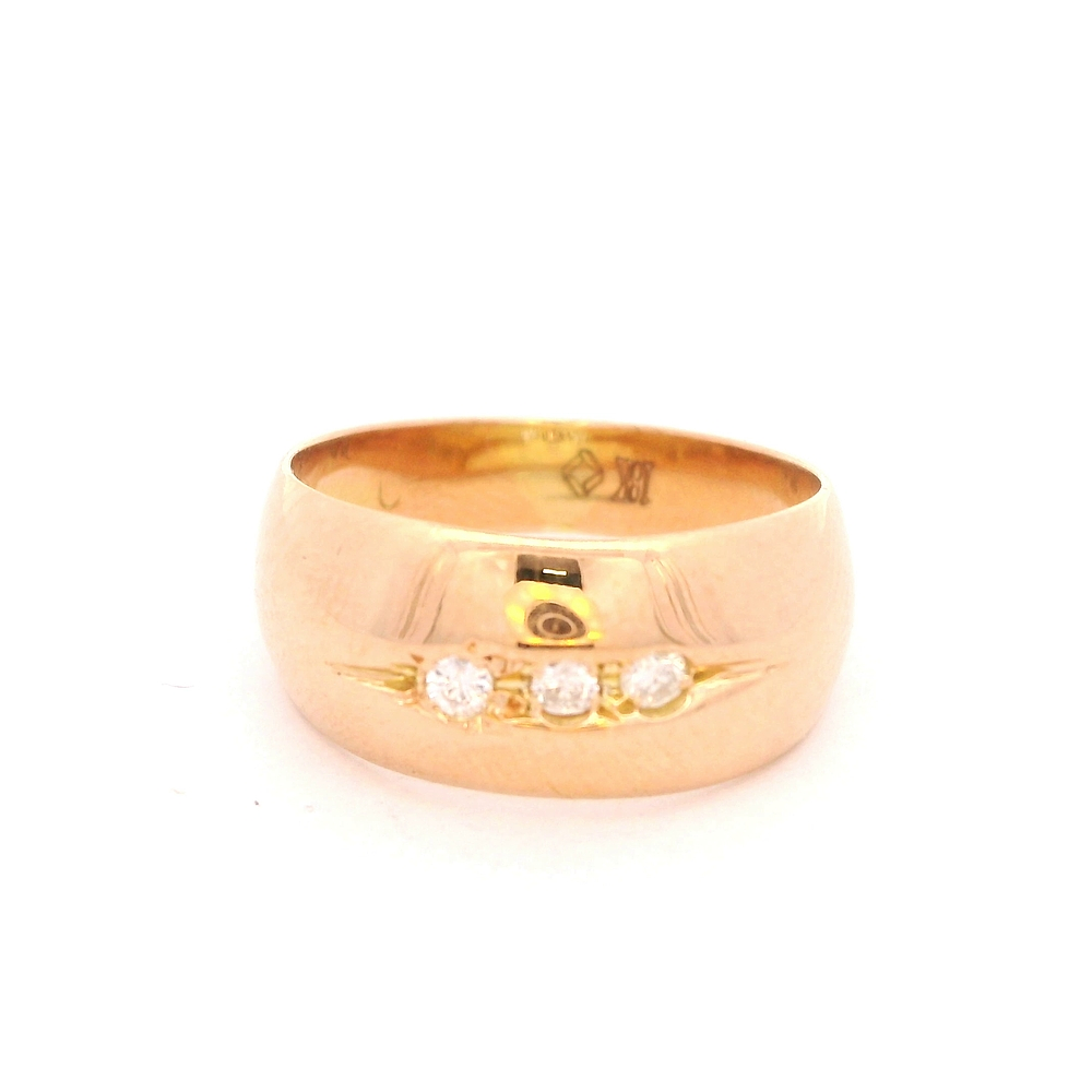 Anillo de Oro Amarillo 18K Bombé con Diamantes