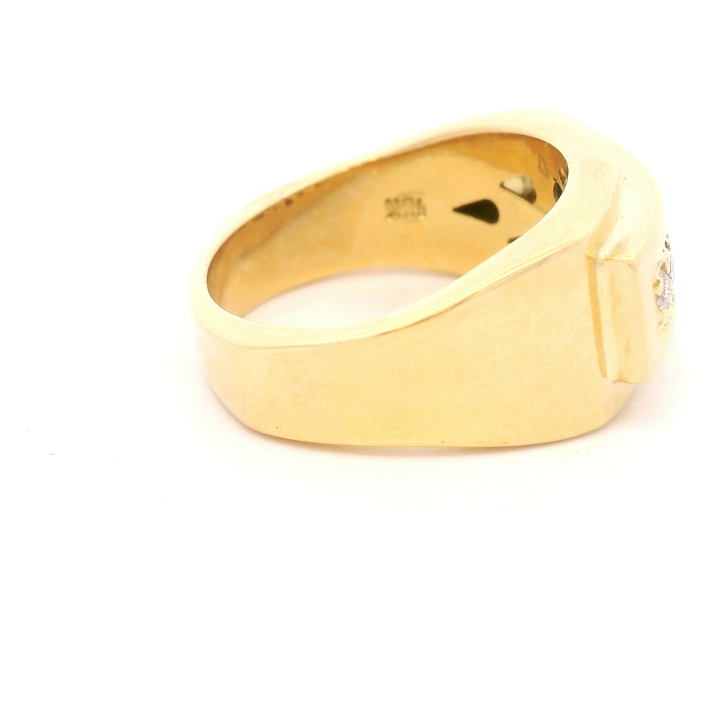 Anillo de Oro Amarillo 18K Sello Rectangular con 6 Diamantes