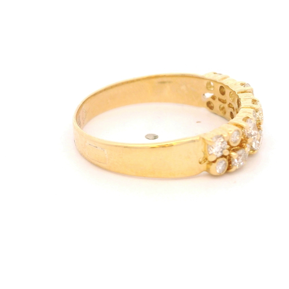 Anillo de Oro Amarillo 18K Cintillo con 18 Diamantes